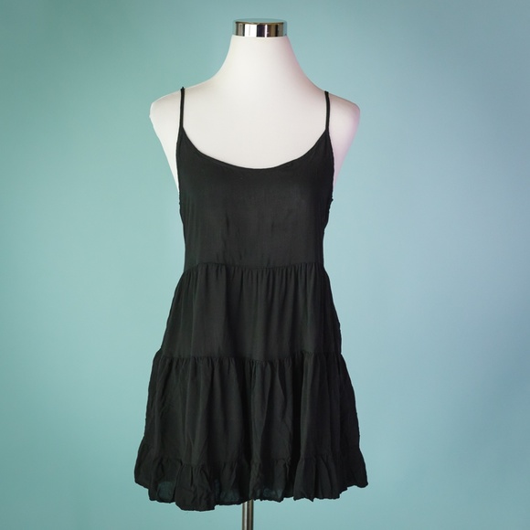 Brandy Melville Tops - Brandy Melville Small Black Tiered Open Back Top